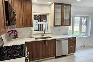 78 Downing Rd, Buffalo Grove, IL 60089 - Photo 12