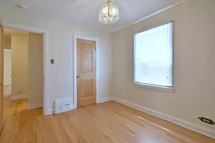 2732 N 72nd Ct, Elmwood Park, IL 60707 - Photo 10