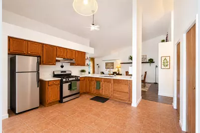 387 Chaparral Circle #387, Elgin, IL 60120 - Photo 6