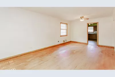 6317 N Lowell Avenue, Chicago, IL 60646 - Photo 4