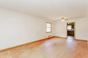 6317 N Lowell Ave, Chicago, IL 60646 - Photo 4