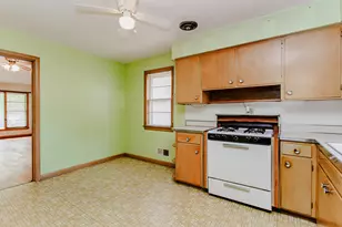 6317 N Lowell Ave, Chicago, IL 60646 - Photo 8