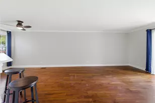 207 W Jennifer Ln, Palatine, IL 60067 - Photo 6