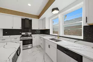 939 N Harding Ave, Chicago, IL 60651 - Photo 8