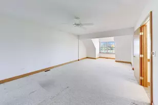 1049 Plantain Ct, Crystal Lake, IL 60014 - Photo 18