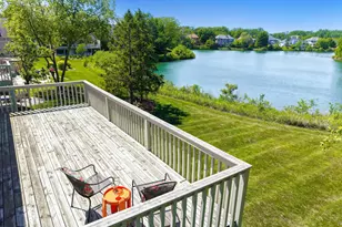 1049 Plantain Ct, Crystal Lake, IL 60014 - Photo 20
