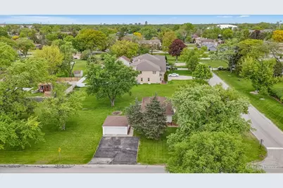 902 W Stonemill Avenue, Addison, IL 60101 - Photo 24