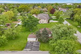 902 W Stonemill Ave, Addison, IL 60101 - Photo 24