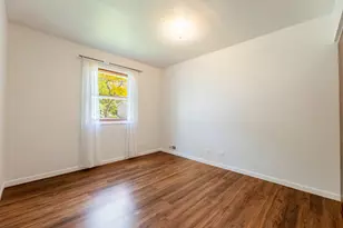 275 Plainview Dr, Bolingbrook, IL 60440 - Photo 10
