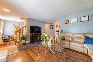 275 Plainview Dr, Bolingbrook, IL 60440 - Photo 4