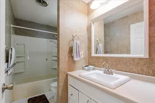 907 S Quincy St, Clifton, IL 61727 - Photo 14