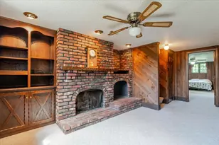 907 S Quincy St, Clifton, IL 61727 - Photo 22