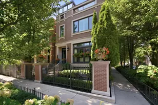 2658 N Mildred Ave, Chicago, IL 60614 - Photo 1