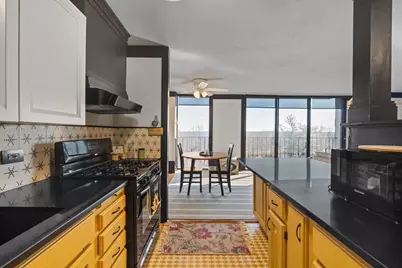 1800 7th Street #10E, East Moline, IL 61244 - Photo 12