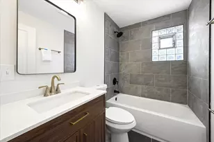 10527 S Albany Ave, Chicago, IL 60655 - Photo 26
