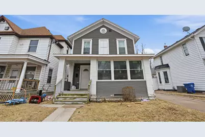 327 E 11th Street, Davenport, IA 52803 - Photo 1