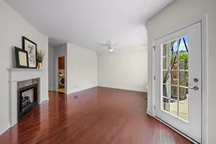 2021 Dauntless Dr, Glenview, IL 60026 - Photo 14