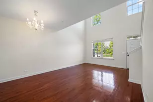 2021 Dauntless Dr, Glenview, IL 60026 - Photo 6