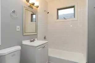 4819 W Cornelia Ave, Chicago, IL 60641 - Photo 6