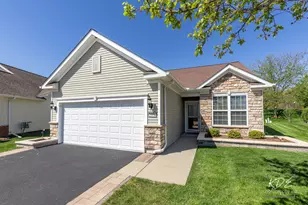 2898 Stoney Creek Dr, Elgin, IL 60124 - Photo 36