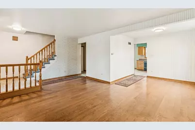 18604 Carpenter Street, Homewood, IL 60430 - Photo 4