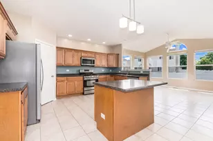 6014 Cherry Ridge Dr, Plainfield, IL 60586 - Photo 4