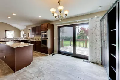 825 W Dorset Avenue, Palatine, IL 60067 - Photo 8