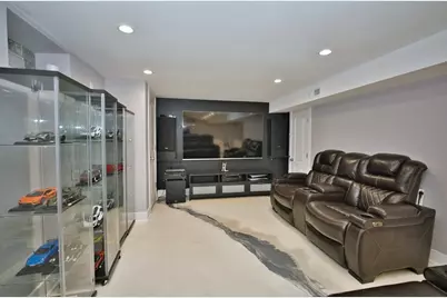 7135 Laramie Avenue, Skokie, IL 60077 - Photo 30
