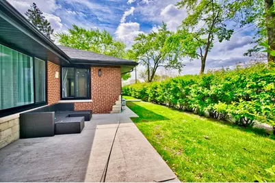7135 Laramie Avenue, Skokie, IL 60077 - Photo 42