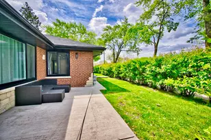 7135 Laramie Ave, Skokie, IL 60077 - Photo 42