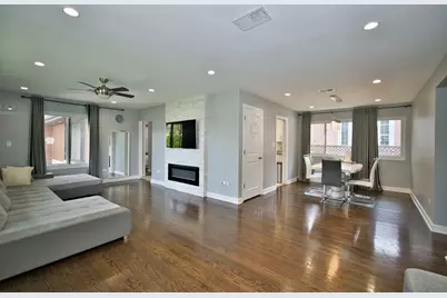 7135 Laramie Avenue, Skokie, IL 60077 - Photo 14