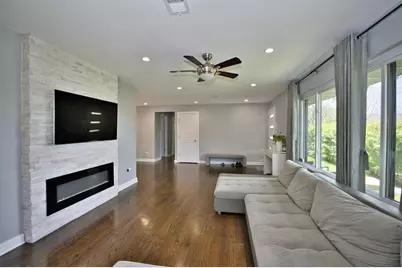 7135 Laramie Avenue, Skokie, IL 60077 - Photo 12