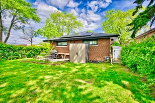 7135 Laramie Ave, Skokie, IL 60077 - Photo 6