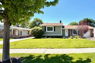712 Arthur Dr, Lombard, IL 60148 - Photo 2