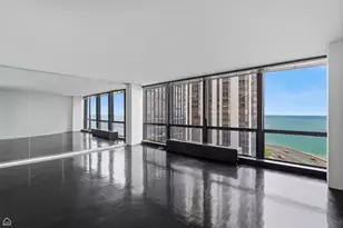 900 N Lake Shore Dr, Chicago, IL 60611 - Photo 4