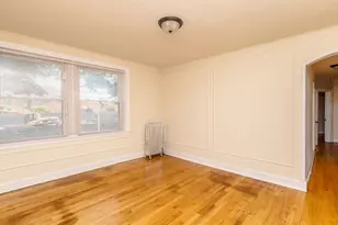 6754 N Hermitage Ave, Chicago, IL 60626 - Photo 2