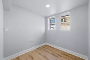 541 N Lawndale Ave, Chicago, IL 60624 - Photo 8