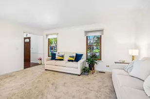 1559 Abbotsford Dr, Naperville, IL 60563 - Photo 8