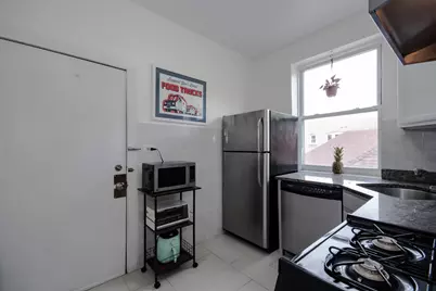 3434 W Leland Avenue #3E, Chicago, IL 60625 - Photo 10
