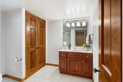 281 W Elm Park Avenue, Elmhurst, IL 60126 - Photo 34