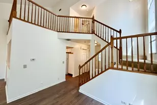 801 N Shady Oaks Dr, Elgin, IL 60120 - Photo 10