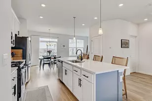 1078 Bogart St, Des Plaines, IL 60018 - Photo 12