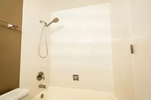 233 E Erie St, Chicago, IL 60611 - Photo 16