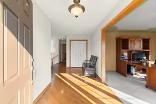 12198 Oxford Ct, Lemont, IL 60439 - Photo 8
