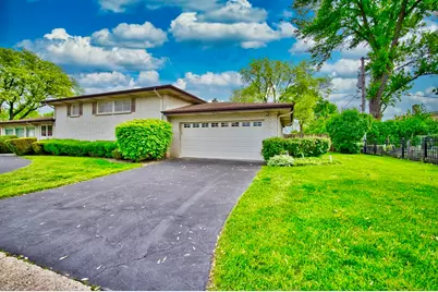 4351 W Chase Avenue, Lincolnwood, IL 60712 - Photo 22