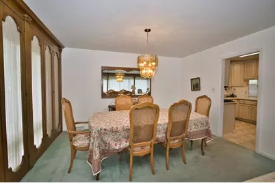 4351 W Chase Avenue, Lincolnwood, IL 60712 - Photo 8