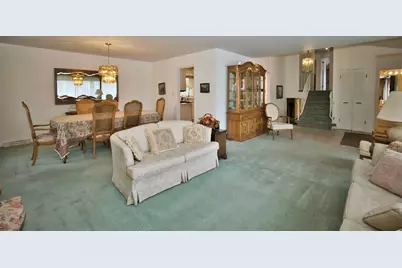 4351 W Chase Avenue, Lincolnwood, IL 60712 - Photo 6