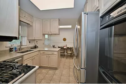 4351 W Chase Avenue, Lincolnwood, IL 60712 - Photo 14