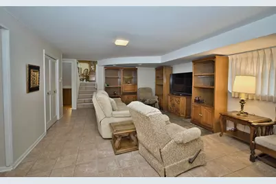 4351 W Chase Avenue, Lincolnwood, IL 60712 - Photo 12