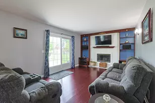 830 Hawk Ln, Carol Stream, IL 60188 - Photo 10